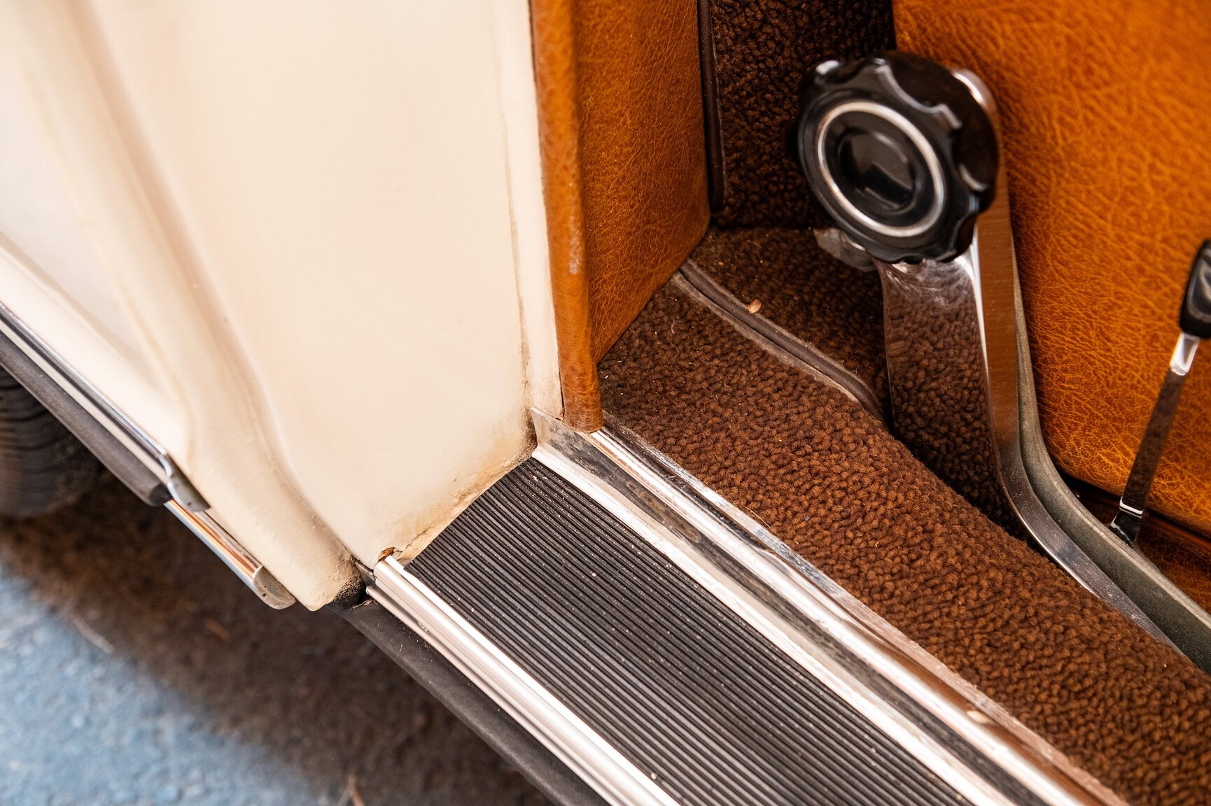 Innenraumfoto von 1968 Mercedes-Benz 280 SL Pagoda (61)