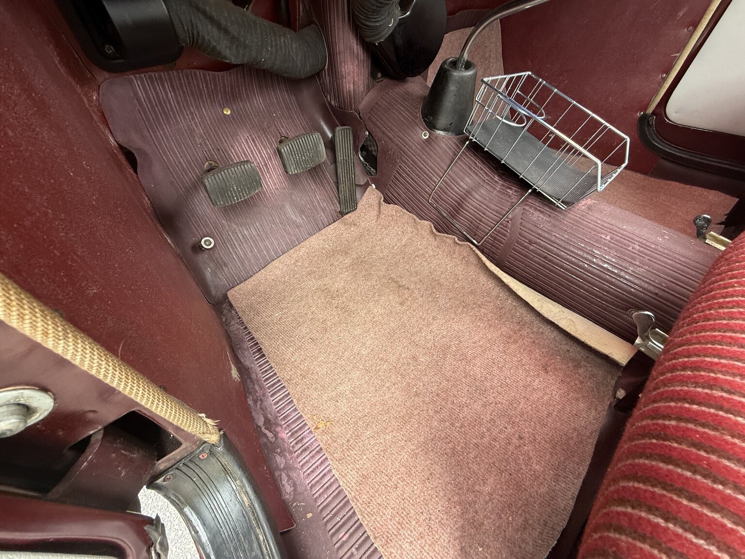 Innenraumfoto von 1953 Volvo PV 444 ES