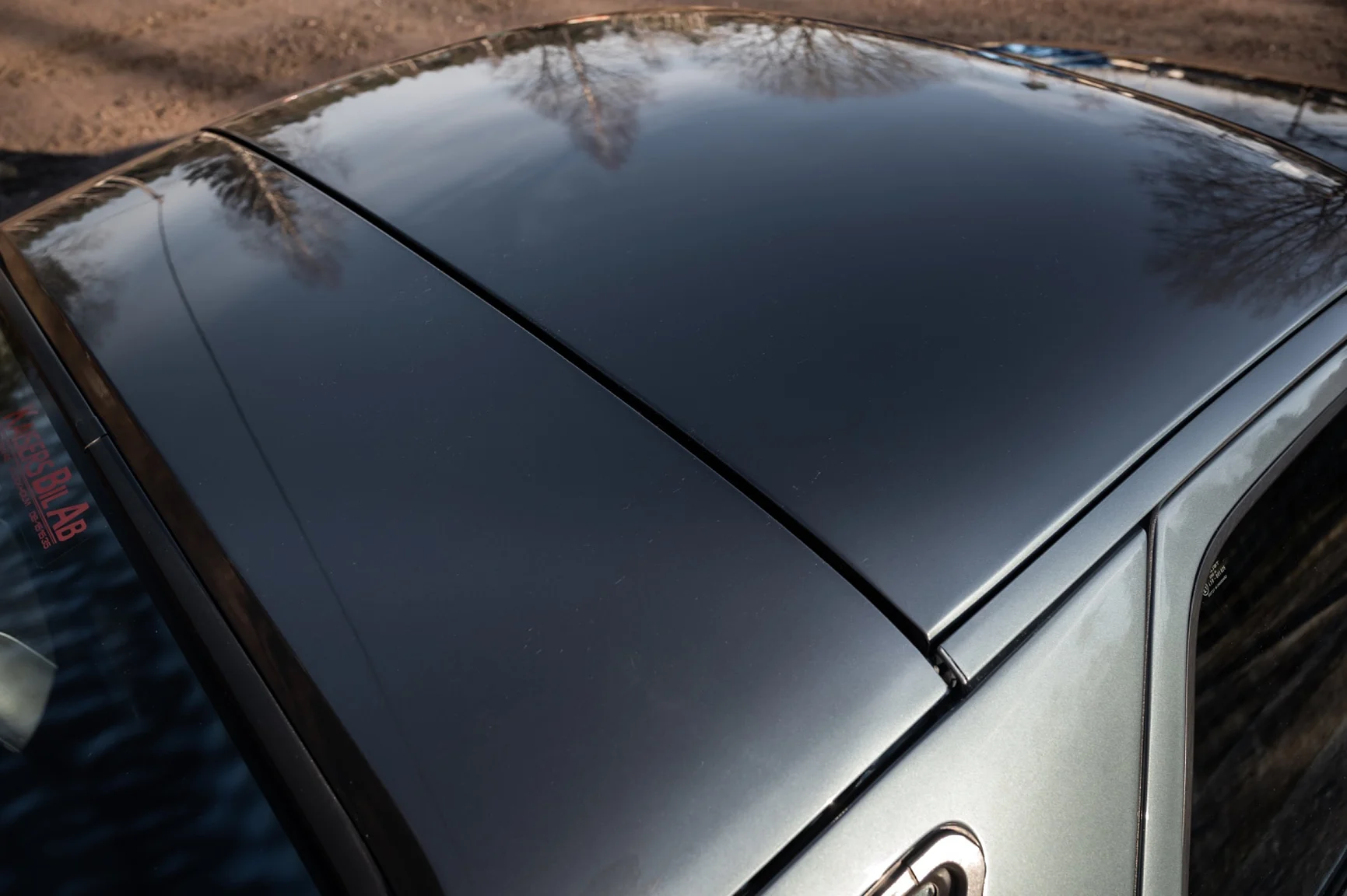 Exterior image of 1988 Porsche 928 S4 (35)