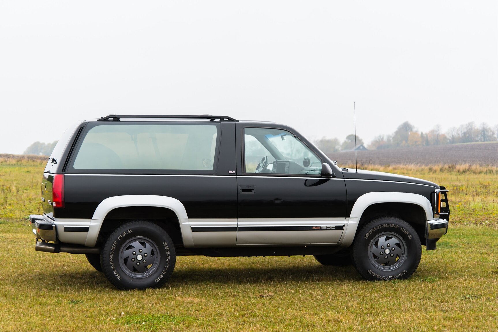 Exteriörbild på 1992 GMC Yukon SLE Z 71