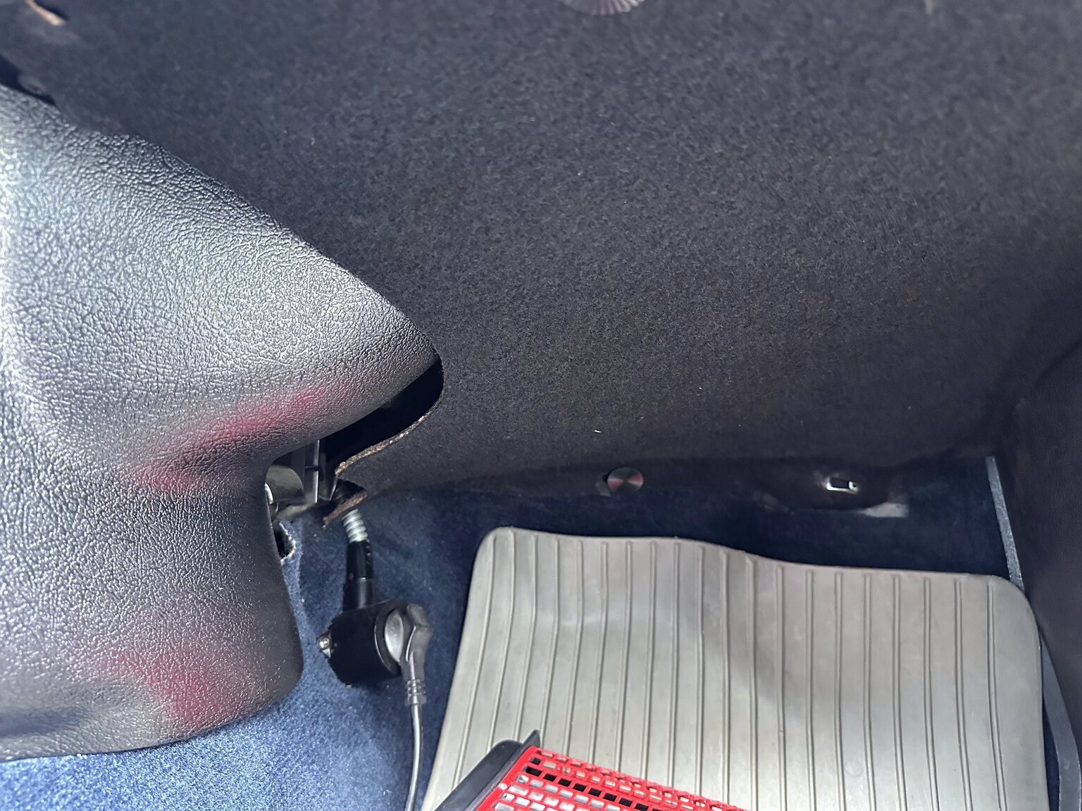 Interior image of 1991 Volvo 240 GLT