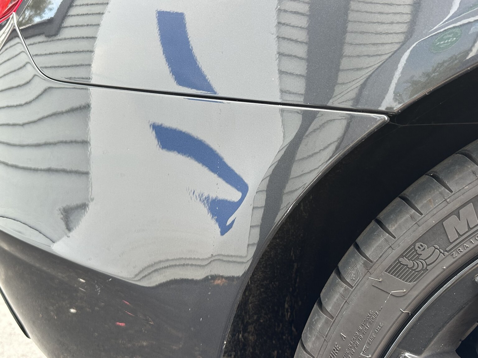 Exteriörbild på 2011 ALPINA B5 Bi-Turbo Touring Switch-Tronic