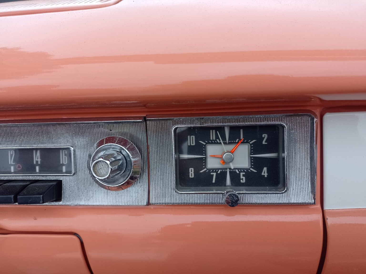 Interiörbild 1957 Ford Fairlane 500 Skyliner Retract