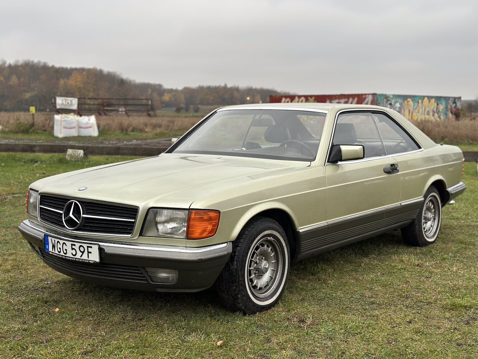 Exterior image of 1983 Mercedes-Benz 500 SEC