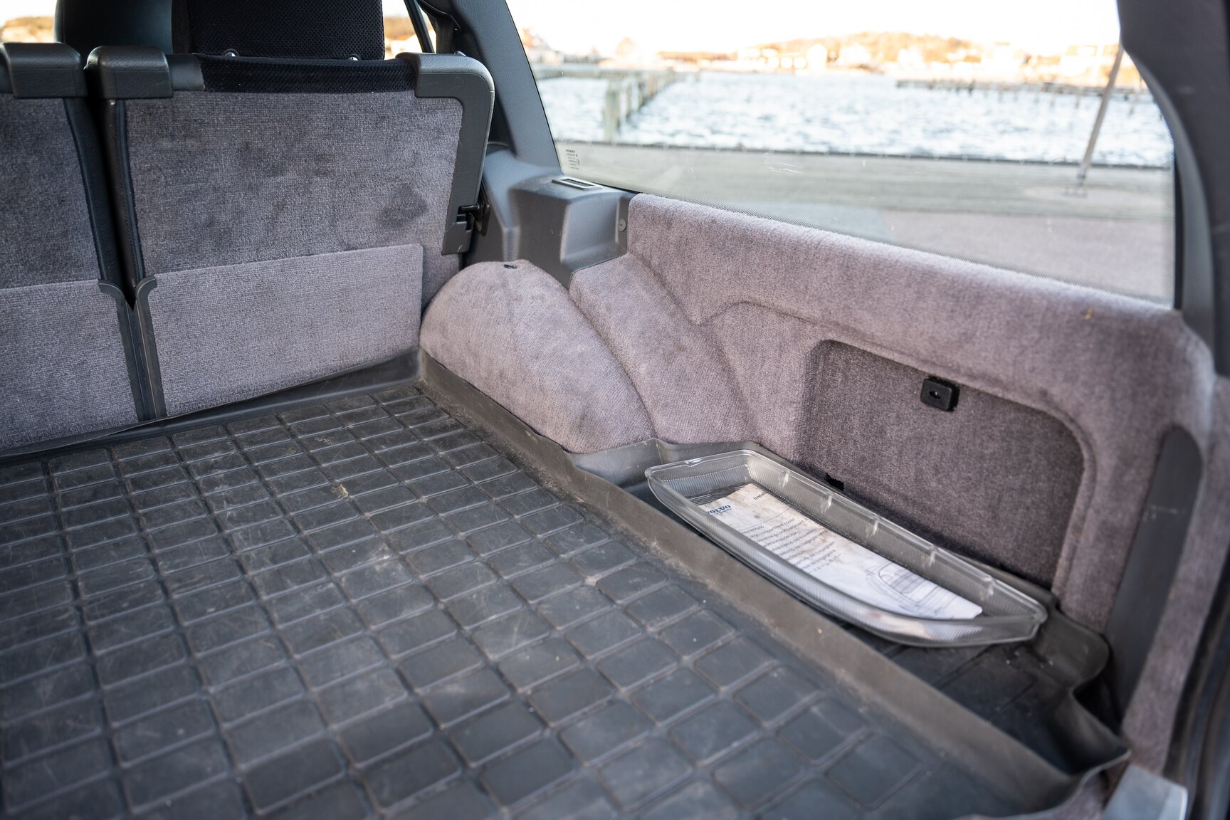 Interior image of 1998 Volvo 940 Turbo