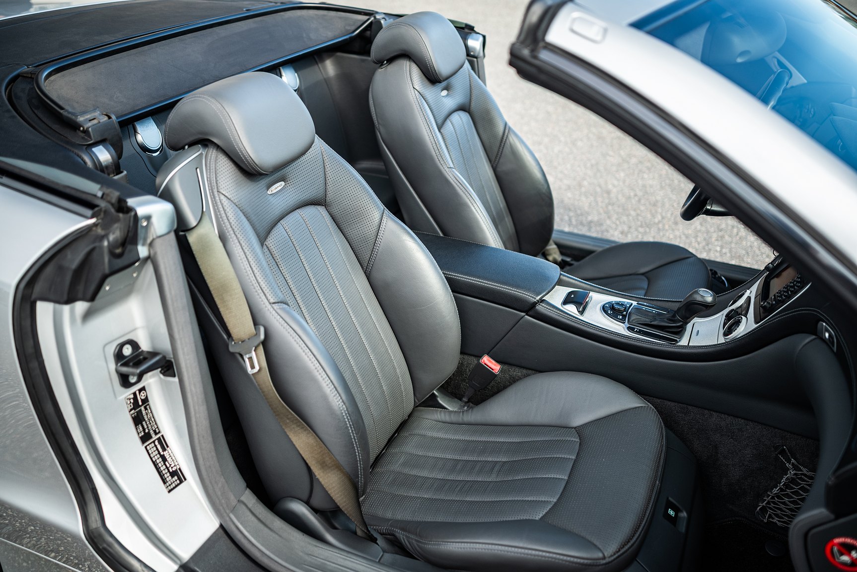 Interior image of 2002 Mercedes SL 55 AMG