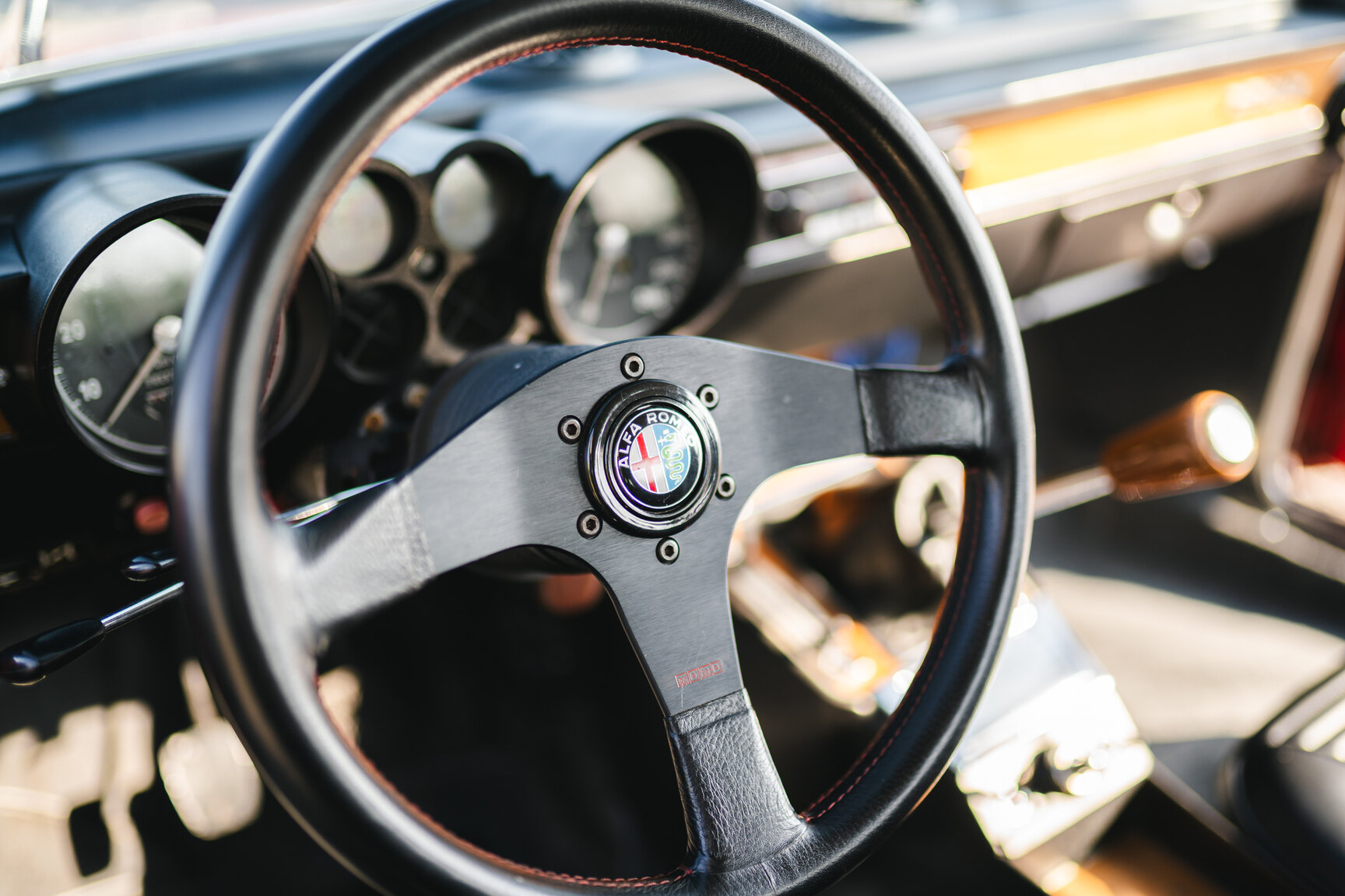 Interior image of 1972 Alfa Romeo 2000 GTV