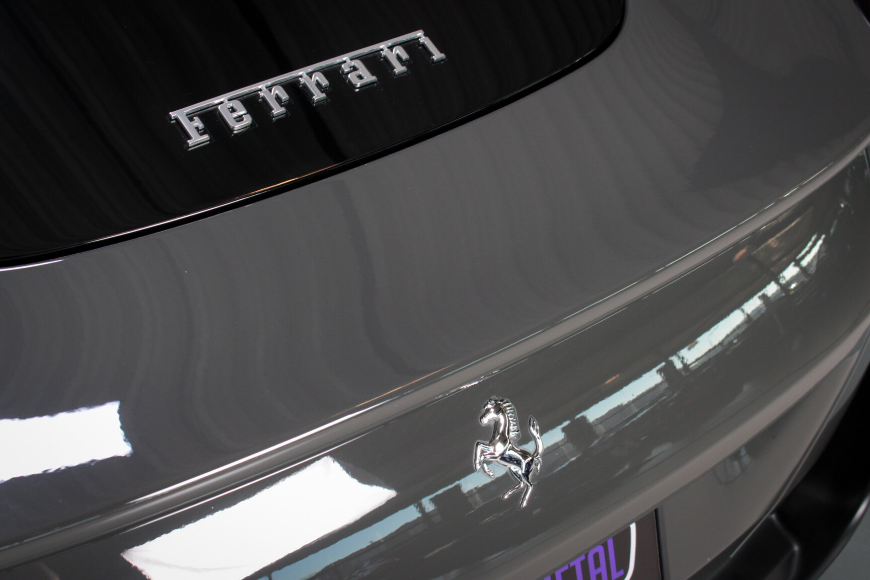 Exteriörbild på 2024 Ferrari Roma Spider