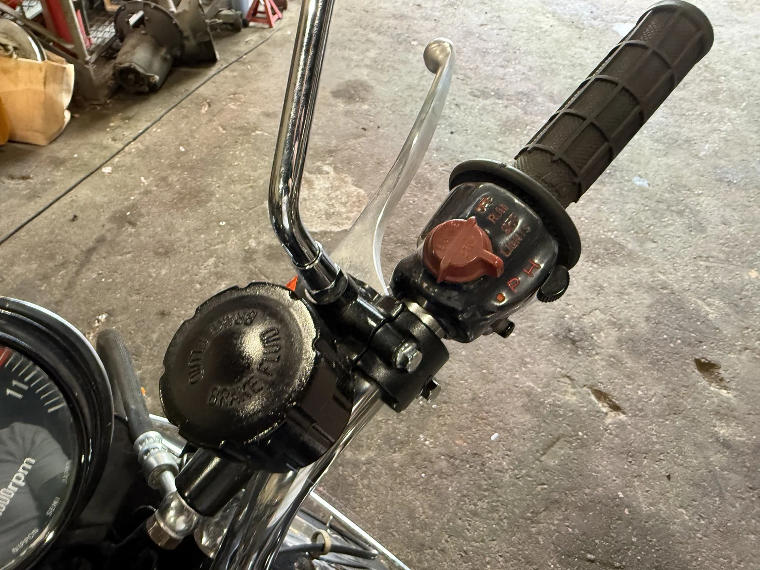 Exteriörbild på 1977 Honda Cb 500 K3 (30)