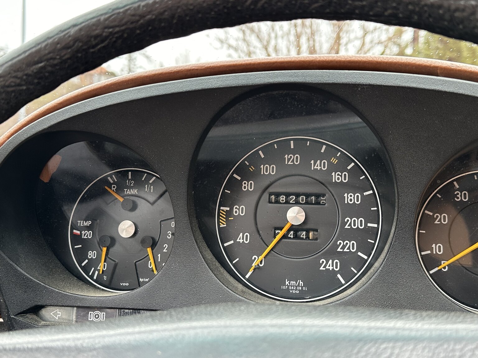 Interior image of 1973 Mercedes-Benz 450 SL