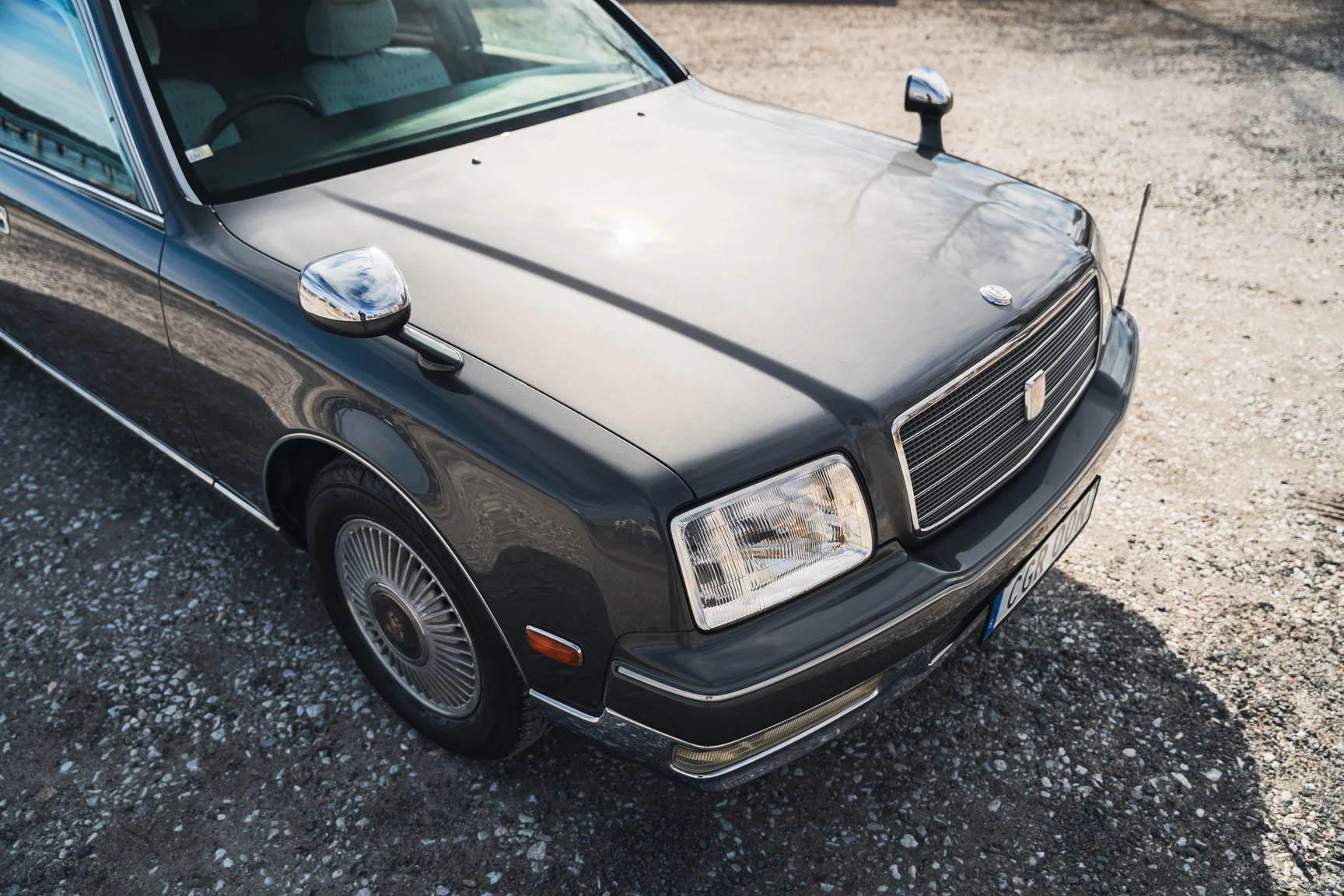 Aussenfoto 2000 Toyota Century V12 G50 (9)