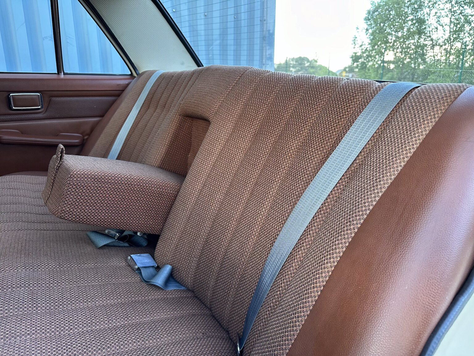 Innenraumfoto von 1974 Mercedes Benz 230.6