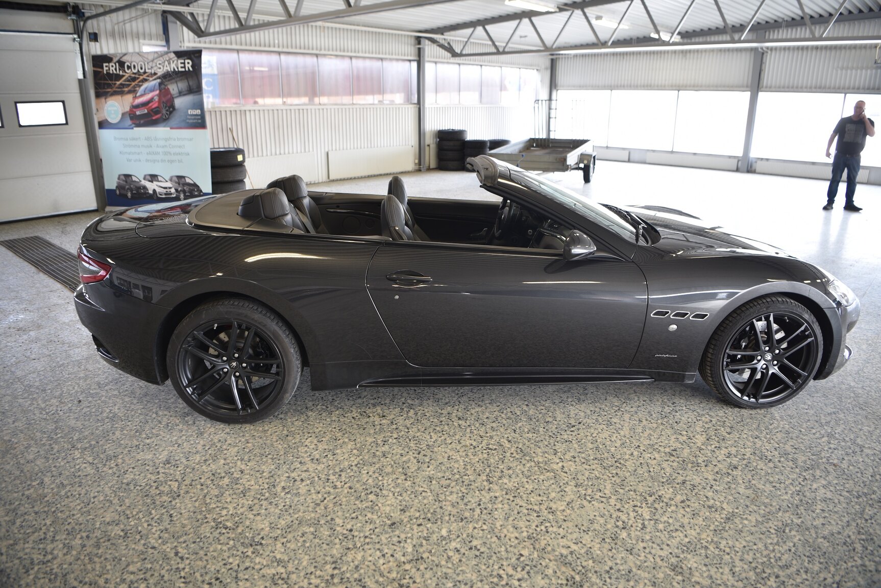 Exteriörbild på 2016 Maserati Grancabrio (38)