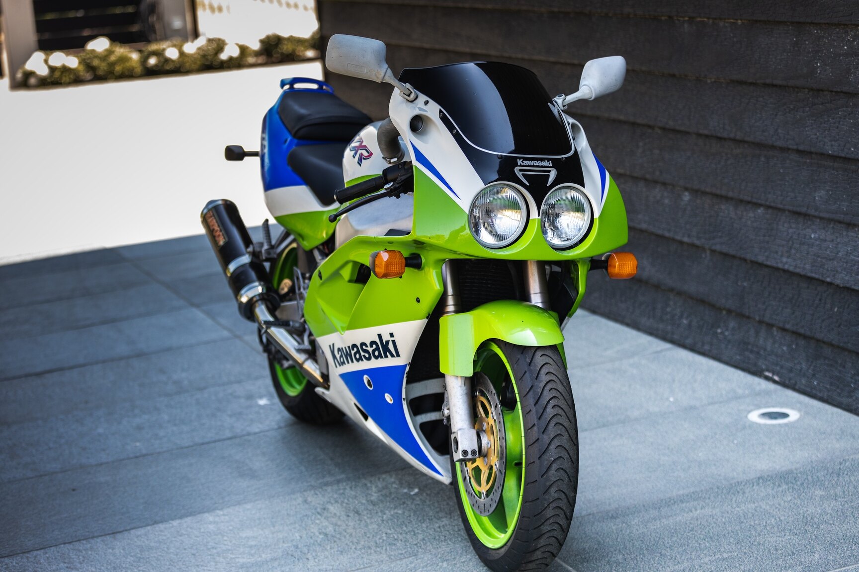 Exteriörbild på 1992 Kawasaki ZX 750 J