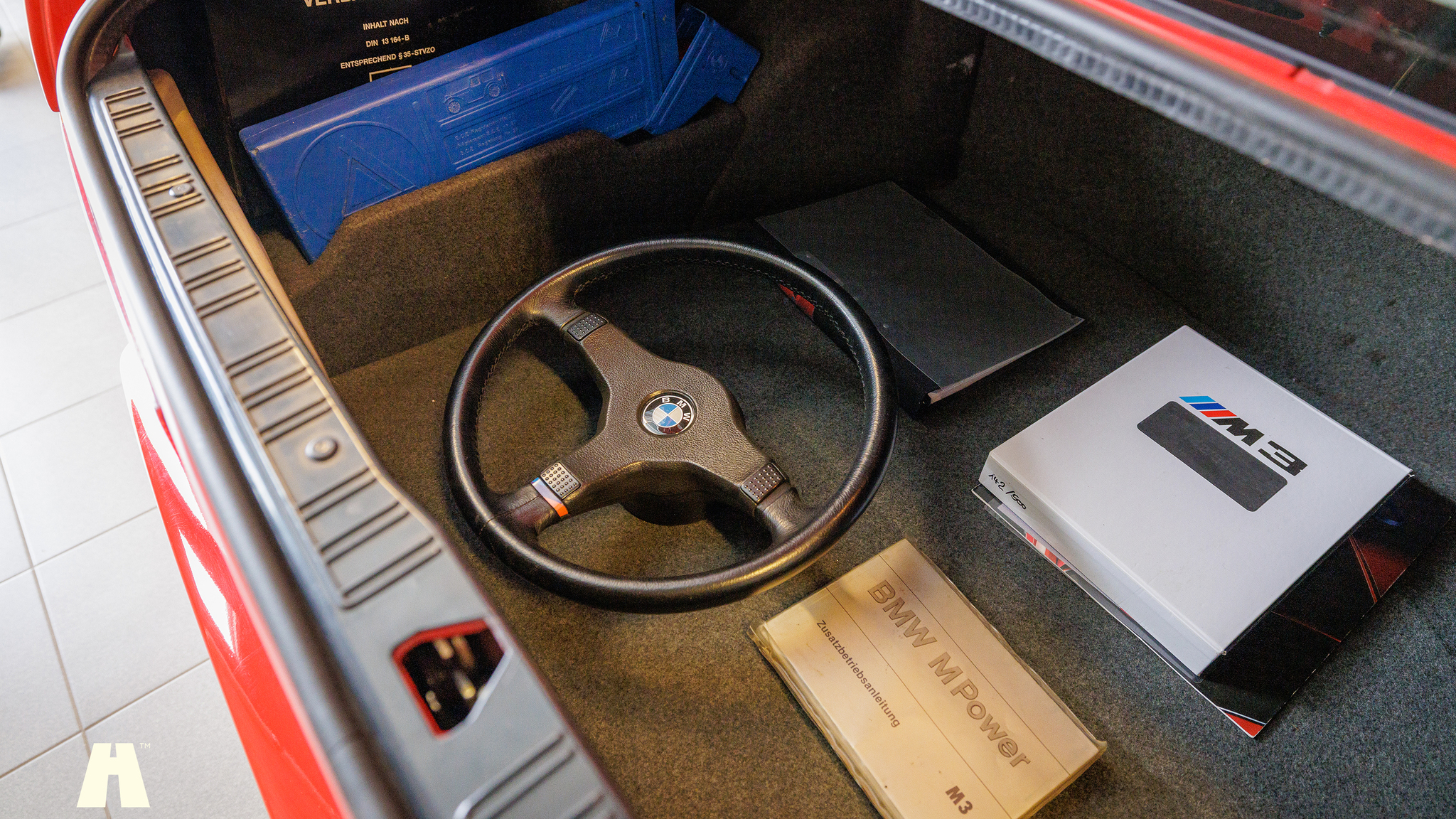 Innenraumfoto von 1988 BMW E30 M3 EVO II