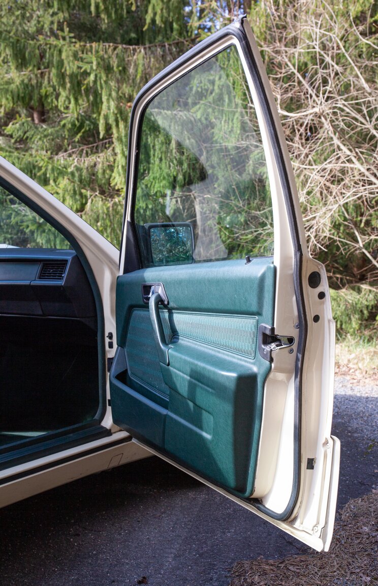 Interiörbild 1993 Mercedes-Benz 190 E 2.0