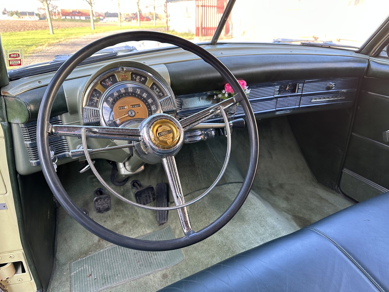 Interiörbild 1950 Chrysler Windsor Convertible (2)