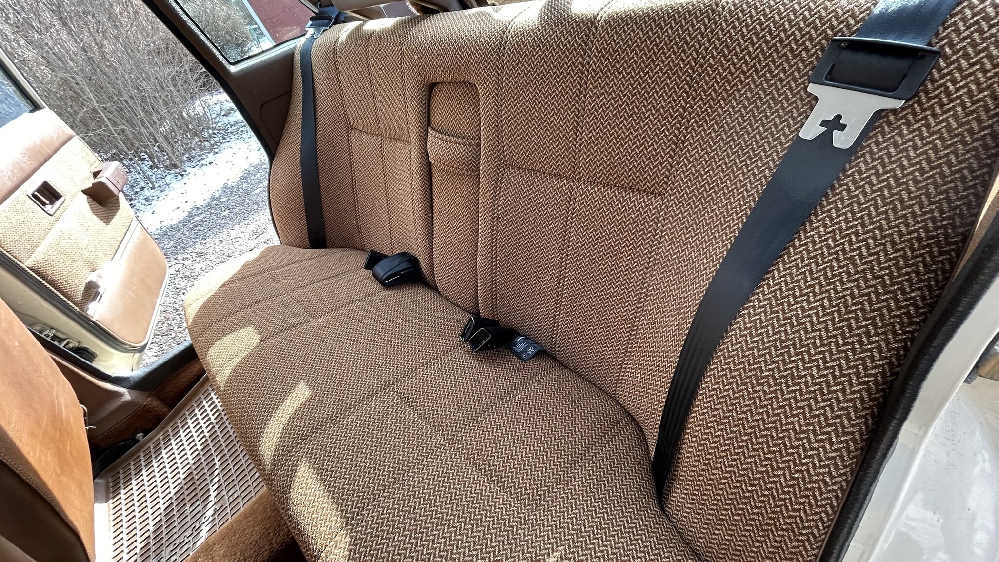 Interior image of 1987 Volvo 244
