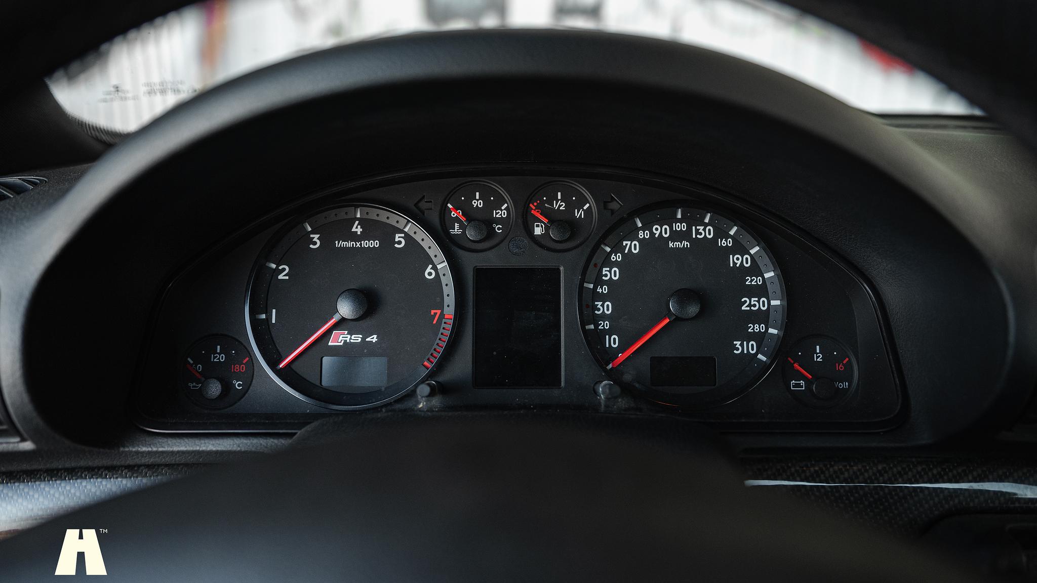 Interiörbild 2001 Audi RS4 B5 (26)