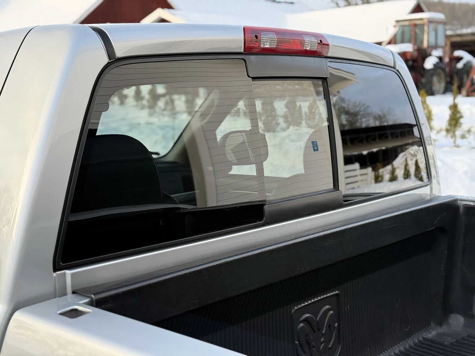 Exteriörbild på 2005 Dodge RAM SRT-10 Regular Cab Manual  (50)