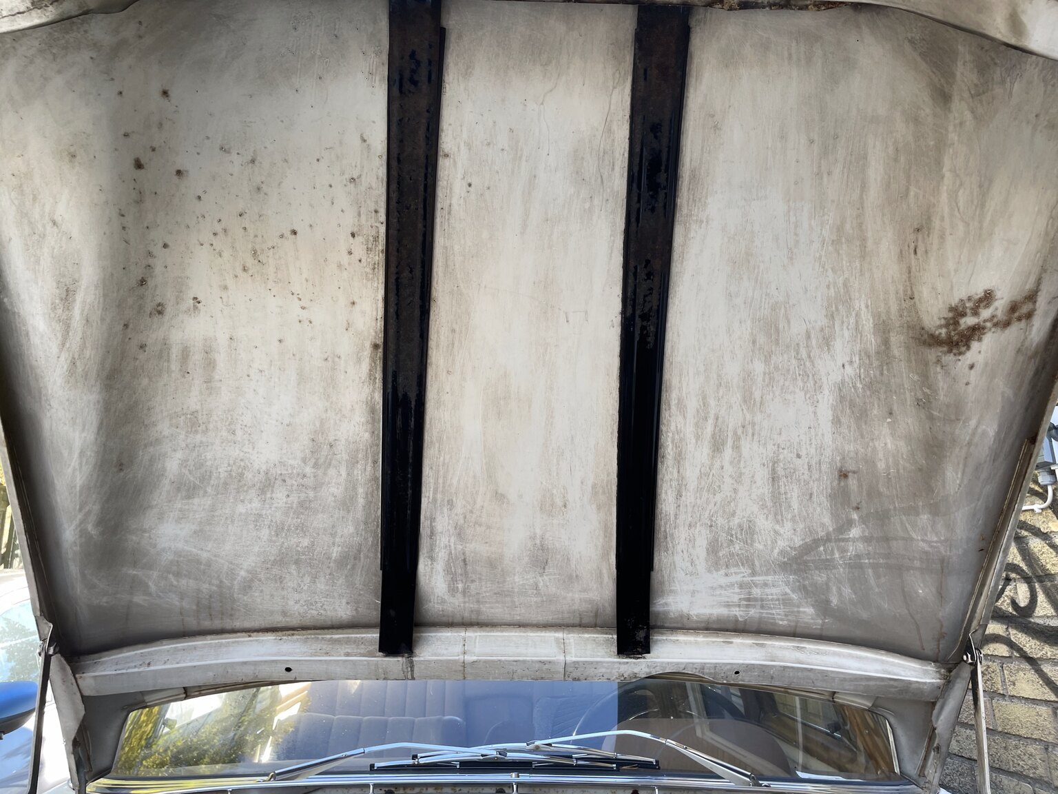 Image of 1966 Mercedes-Benz 250s mechanics