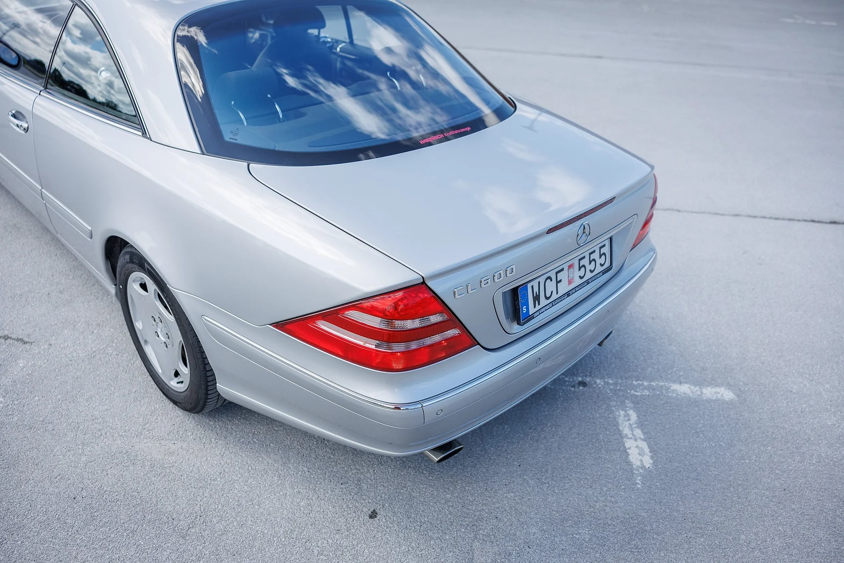 Exteriörbild på 2000 Mercedes-Benz CL 600 (28)