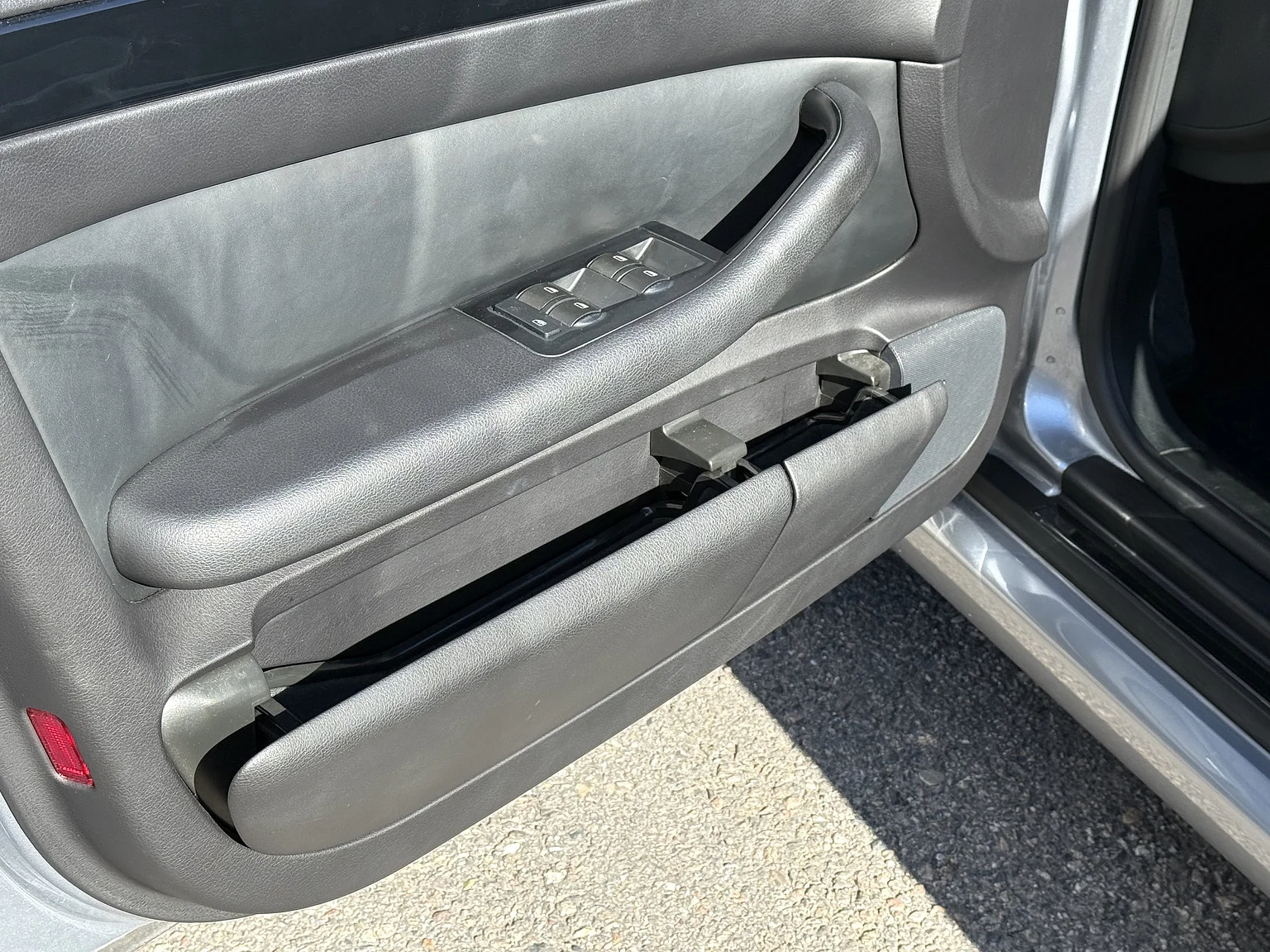 Interior image of 2002 Audi RS 6 Avant (4)