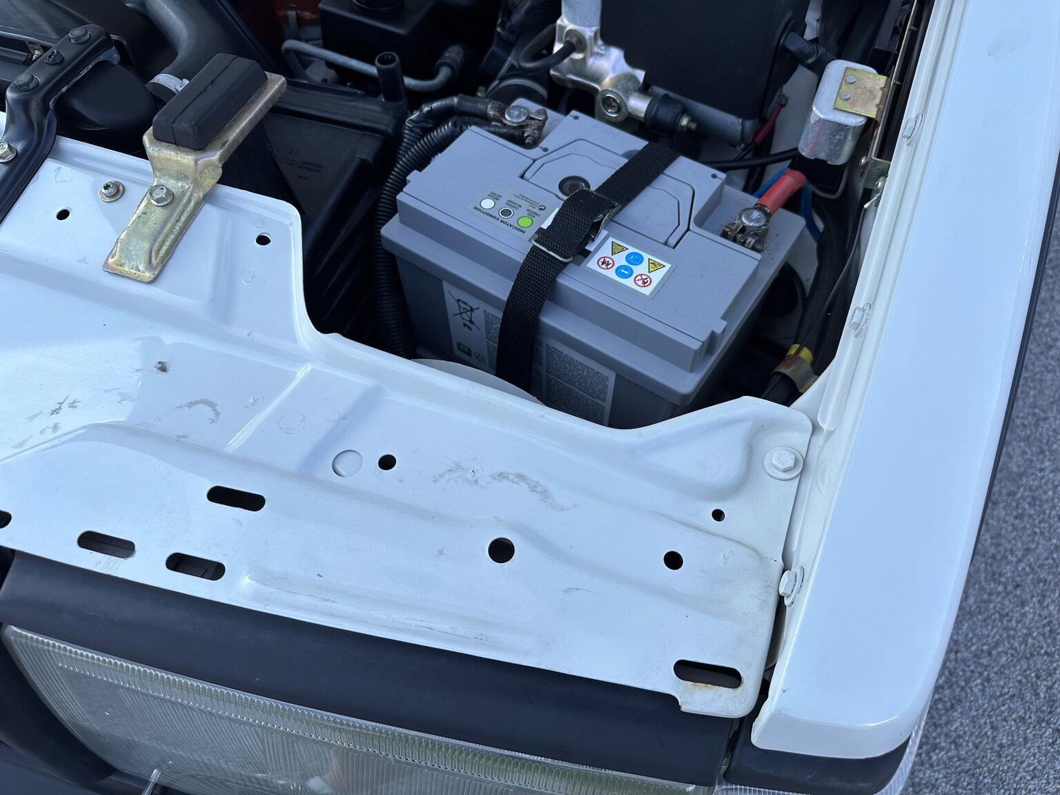 Image of 1991 Volvo 240 GLT mechanics