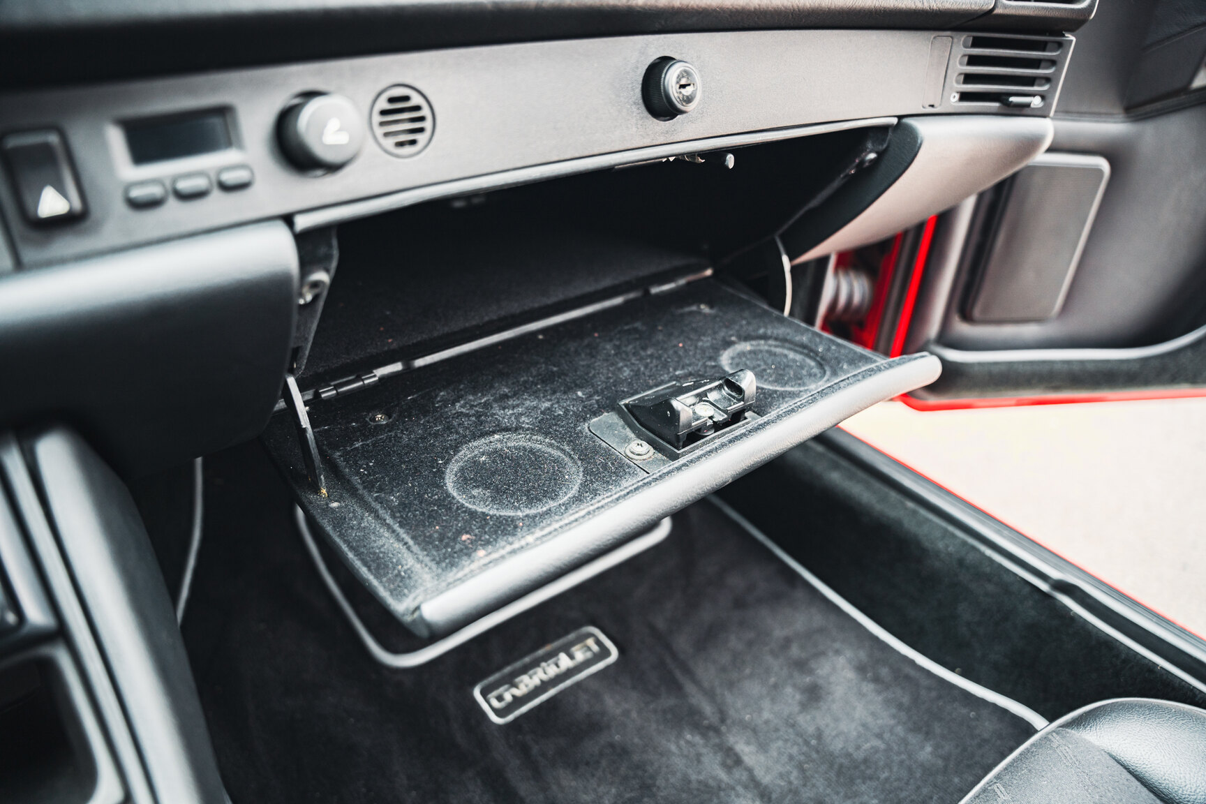 Interiörbild 1990 Porsche 944 Turbo