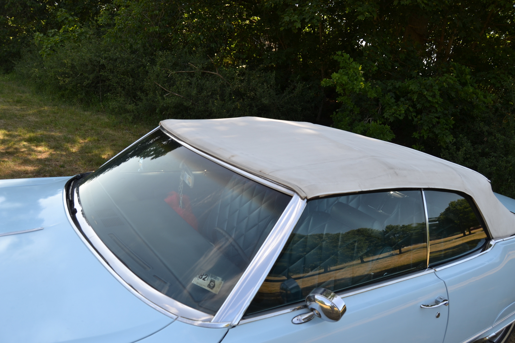 Exterior image of 1970 Oldsmobile Ninety eight Convertible (28)