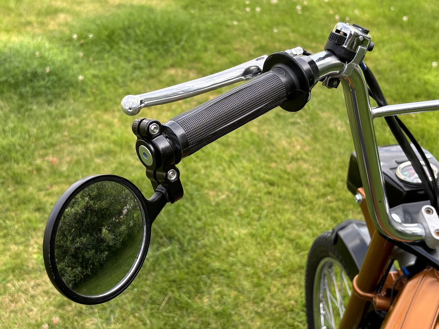Exterior image of Puch Maxi