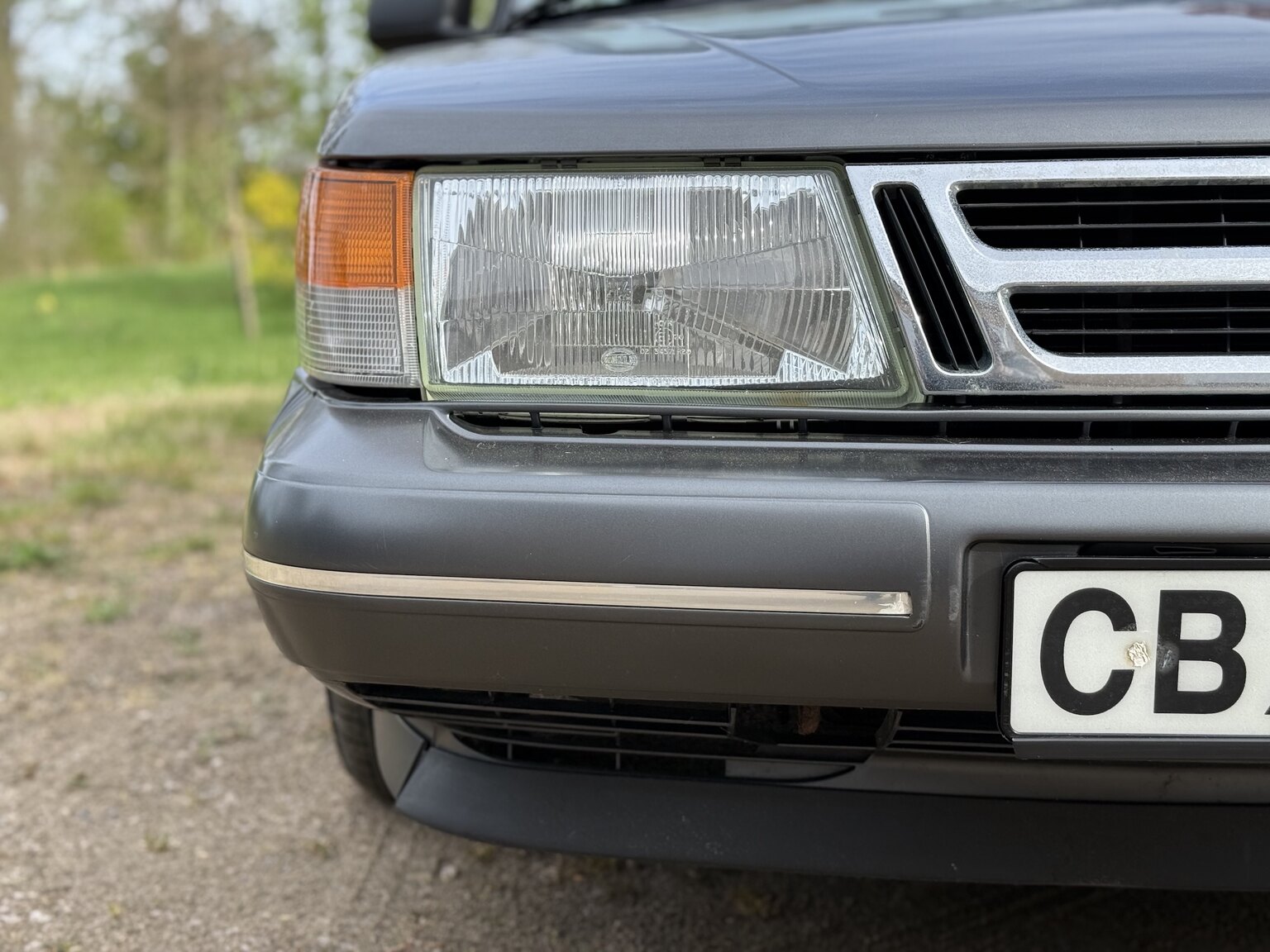 Exterior image of 1987 SAAB 900 Cabriolet 2.0 Turbo T16