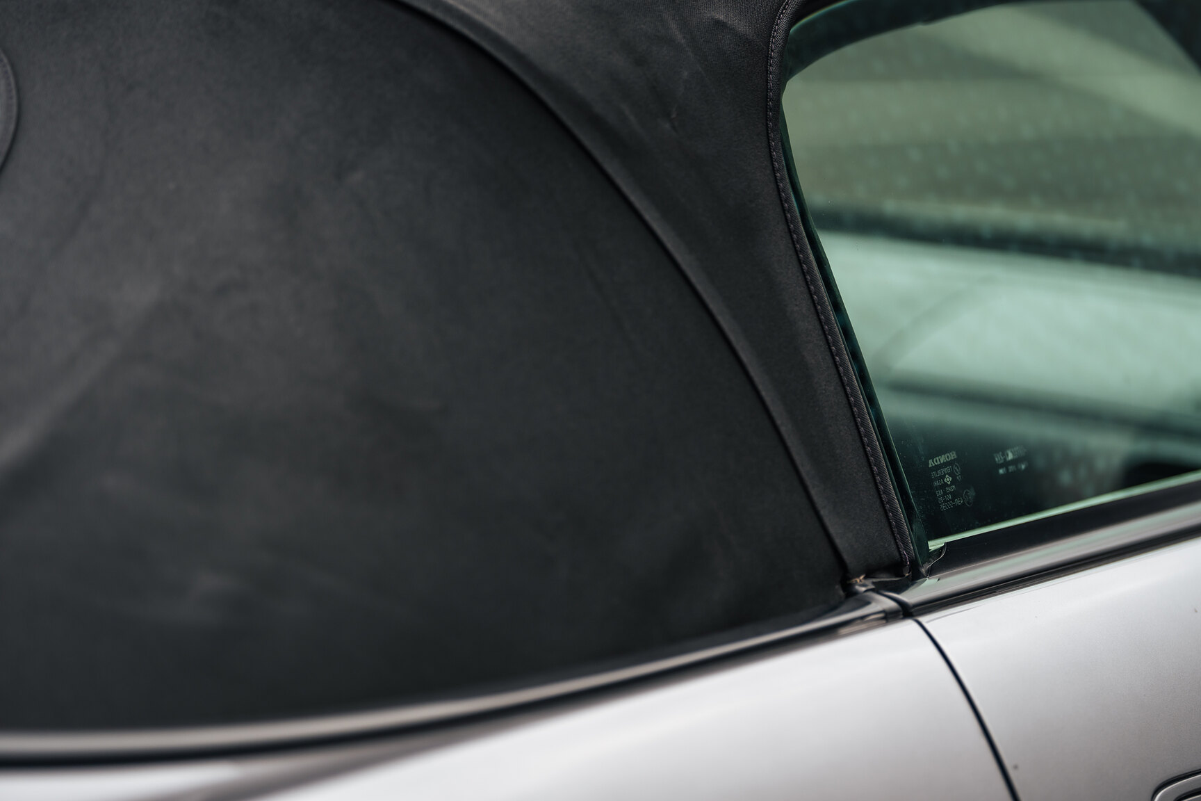 Exteriörbild på 2000 Honda S2000 AP1