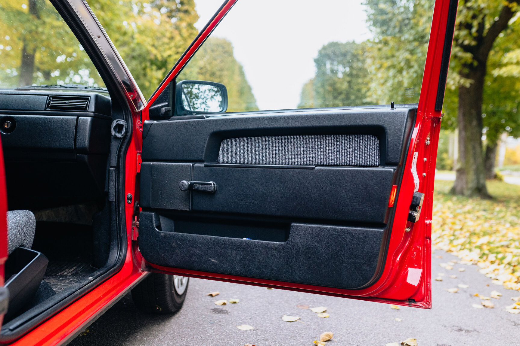 Interior image of 1990 Volvo 740 GL 2.3