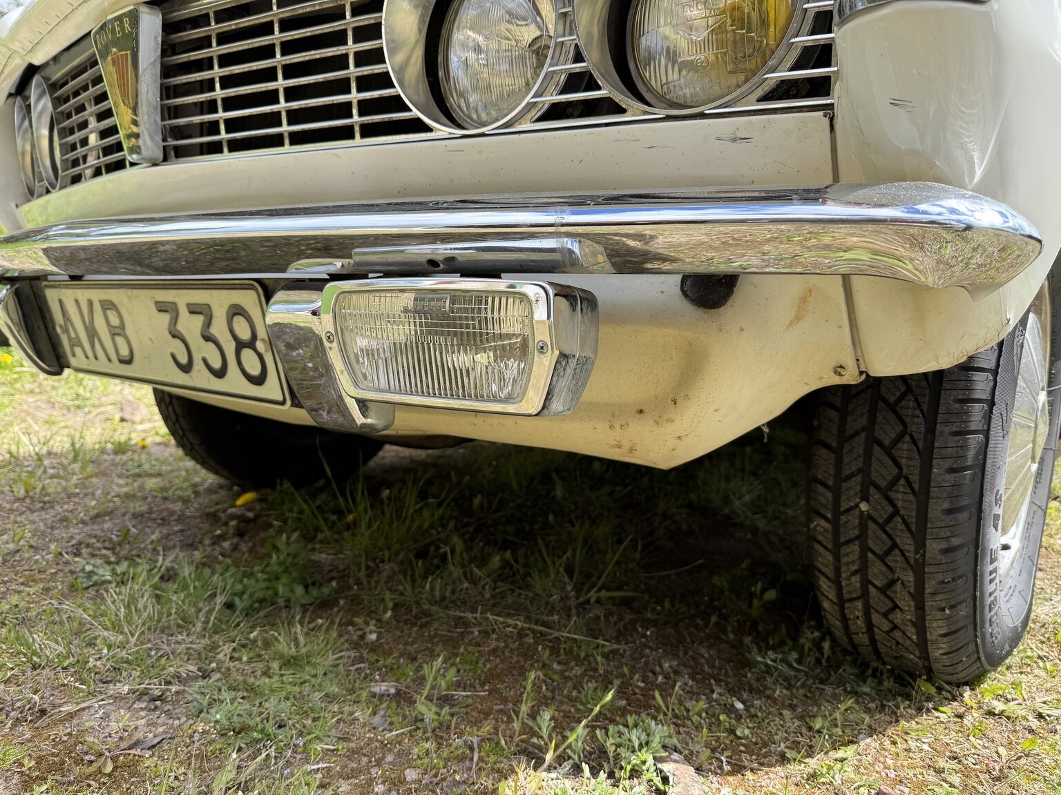 Exterior image of 1967 Rover 2000 TC 2.0 OHC