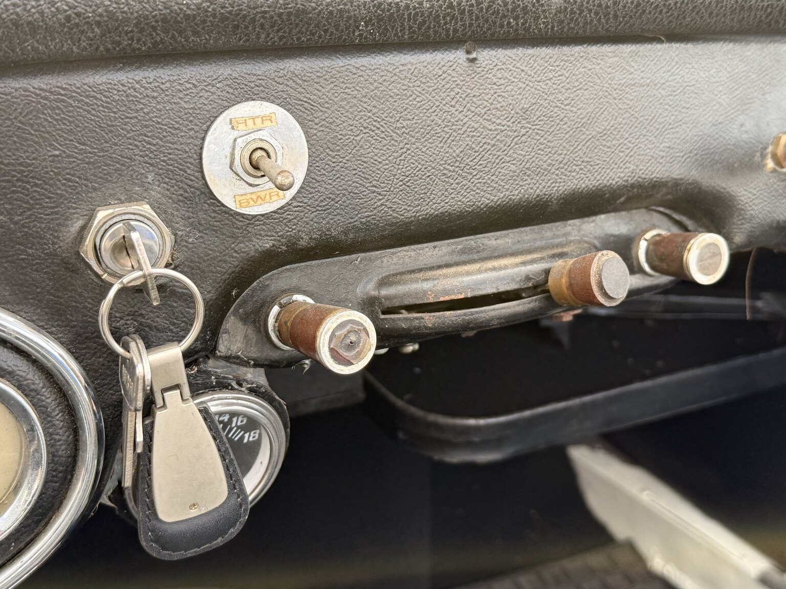 Interior image of 1958 Austin-Healey 100-6