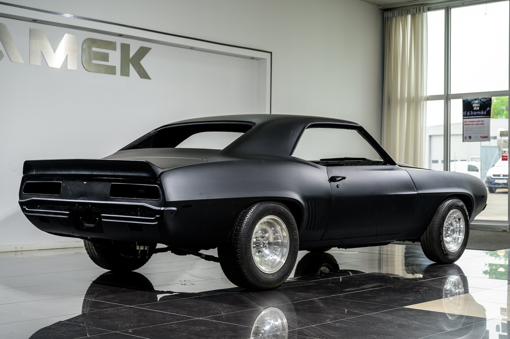 Exteriörbild på 1969 Chevrolet Camaro-kaross (12)