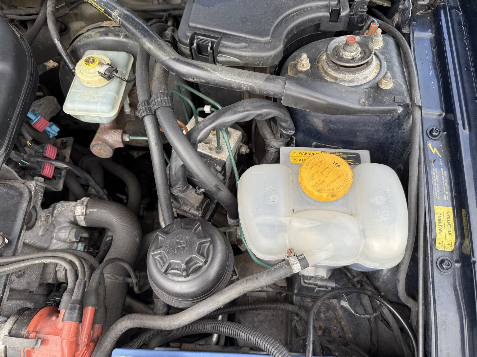 Image of 1997 SAAB 900 mechanics