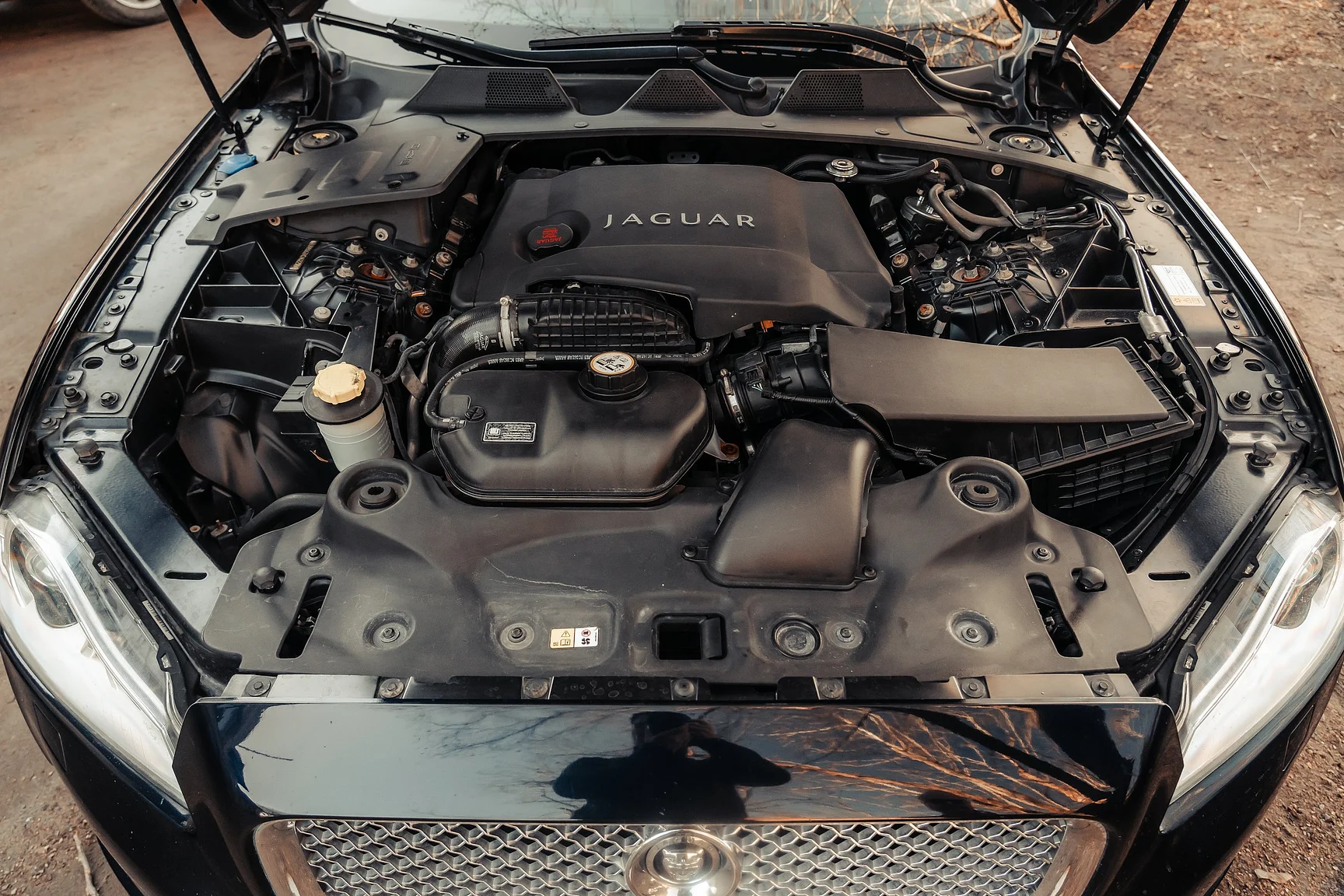 Image of 2012 Jaguar XJ (1) mechanics