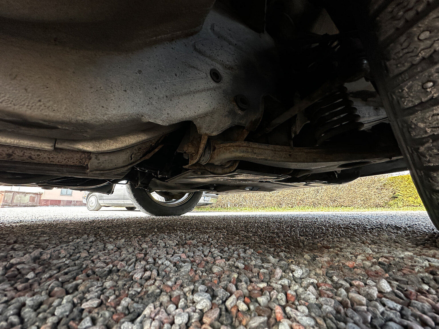 Image of 1993 Mercedes-Benz E 220 mechanics