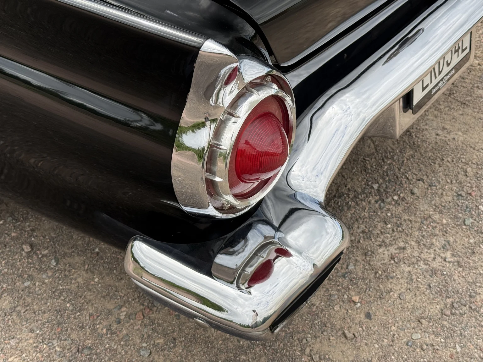 Exterior image of 1957 Ford Thunderbird (41)