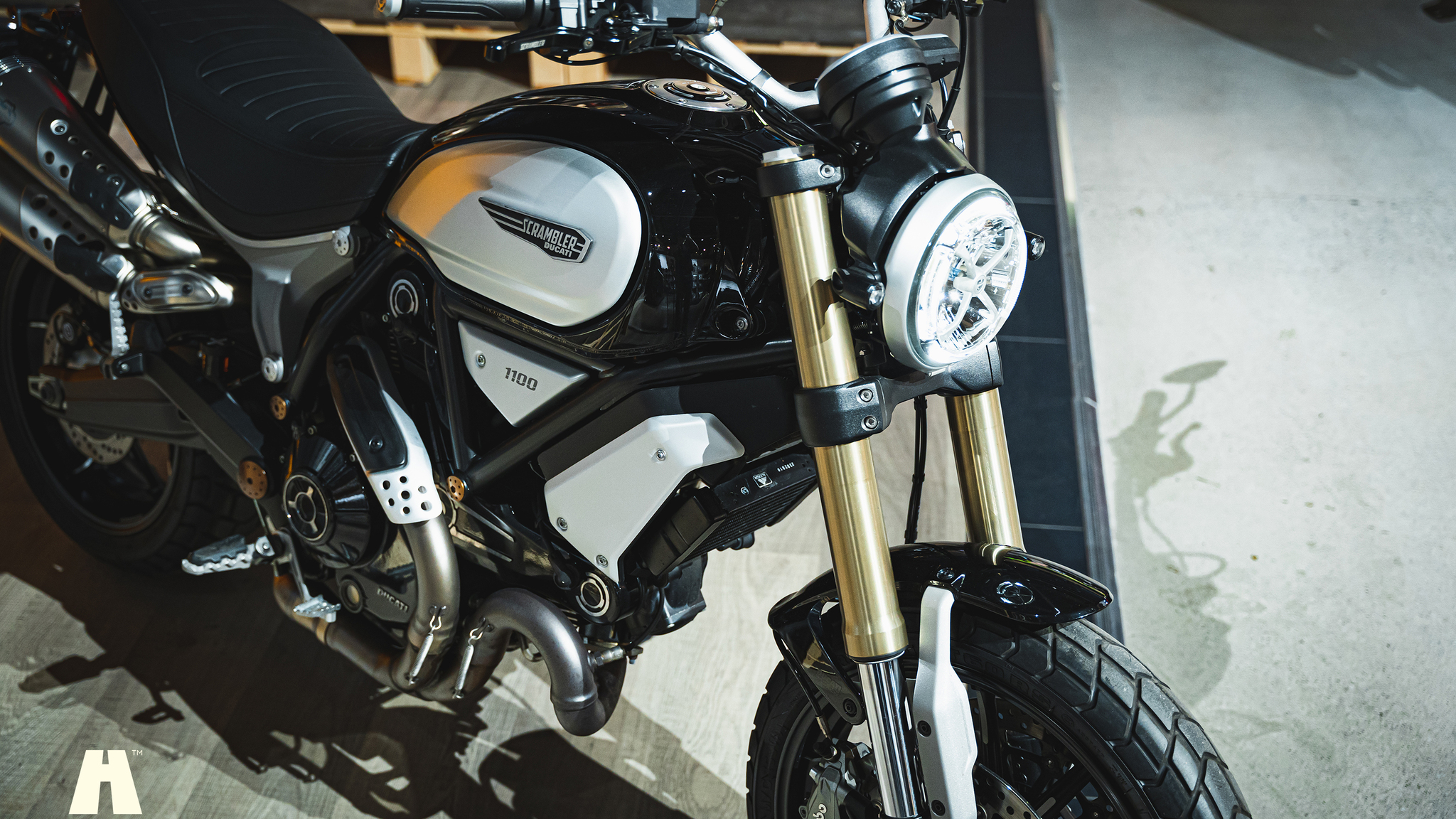 Exteriörbild på 2018 Ducati Scrambler 1100 (12)