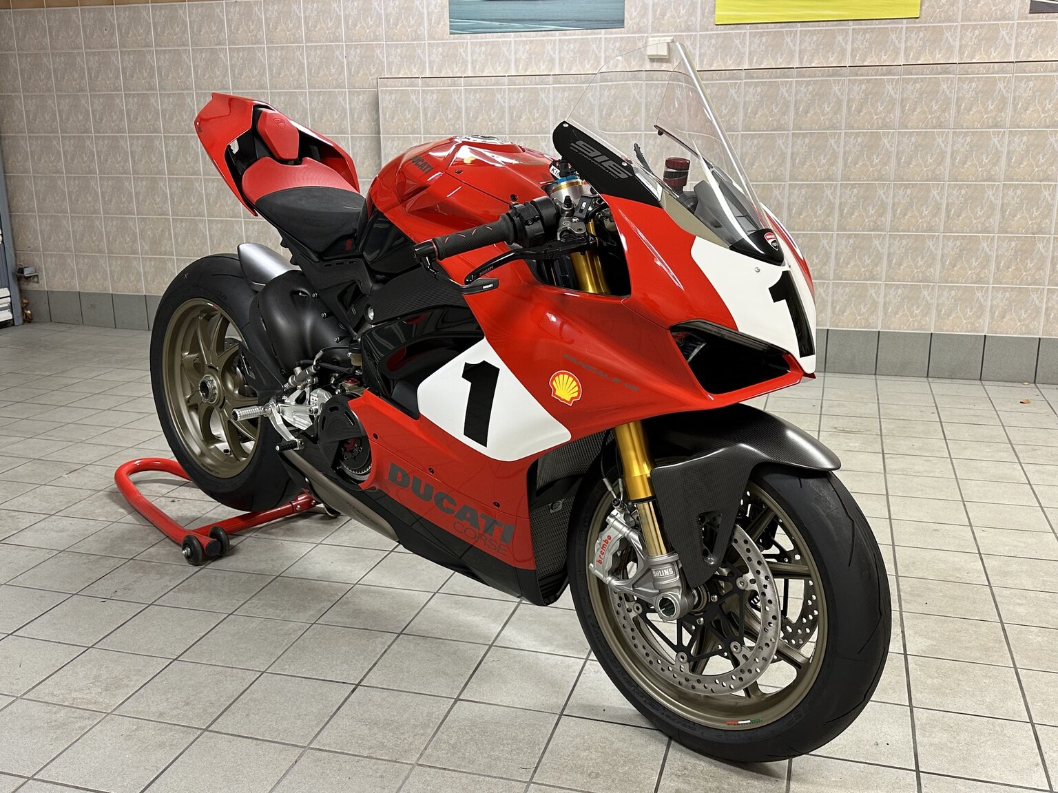 Exterior image of 2020 Ducati Panigale V4 25° Anniversario (1)