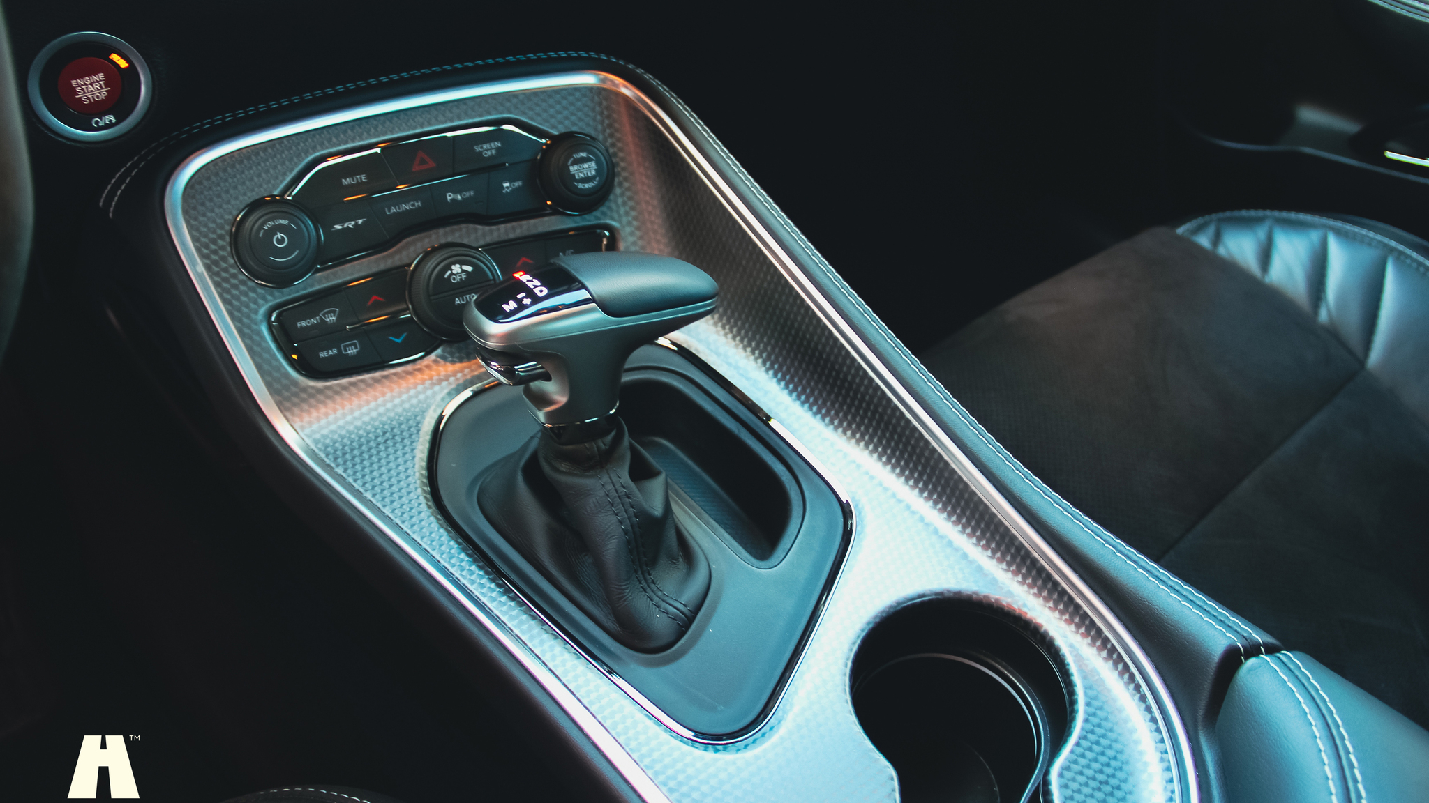 Interiörbild 2019 Dodge Challenger Hellcat (8)