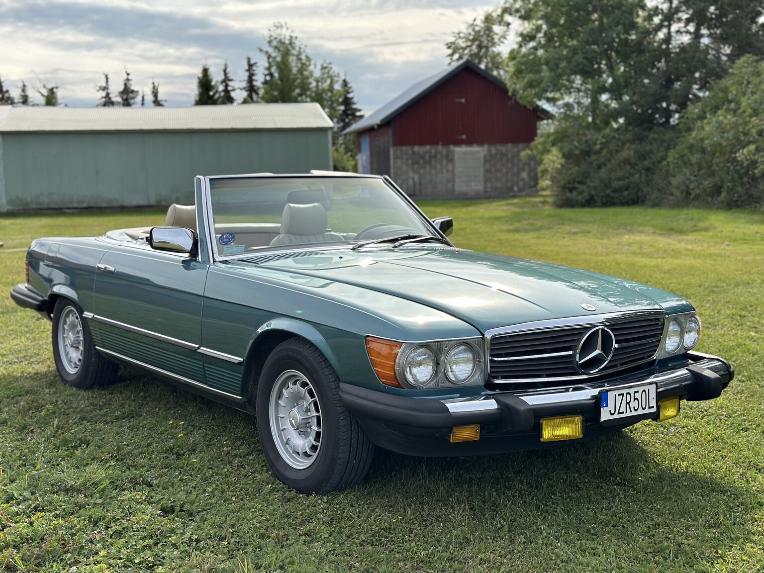 Exteriörbild på 1985 Mercedes-Benz 380 SL