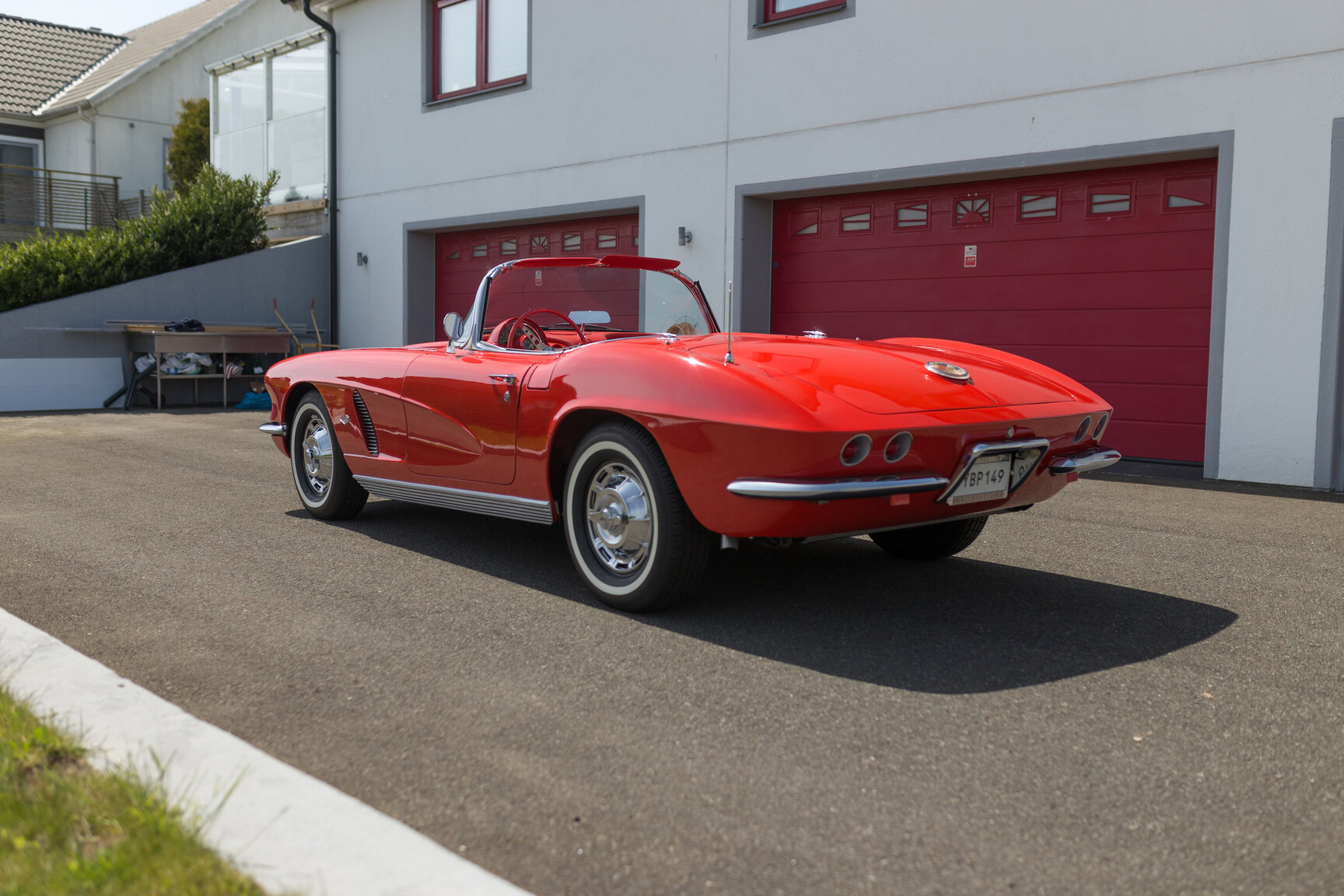 Exterior image of 1962 Corvette C1