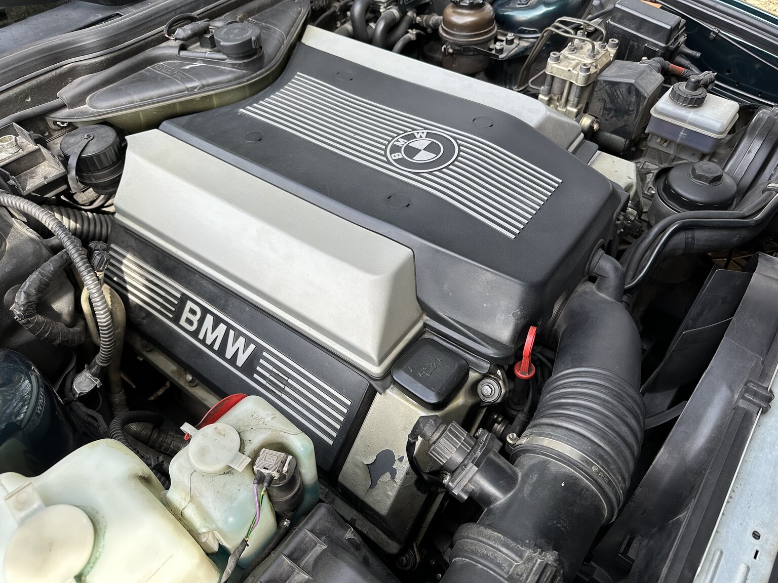 1992 BMW 740iA, Mekanik