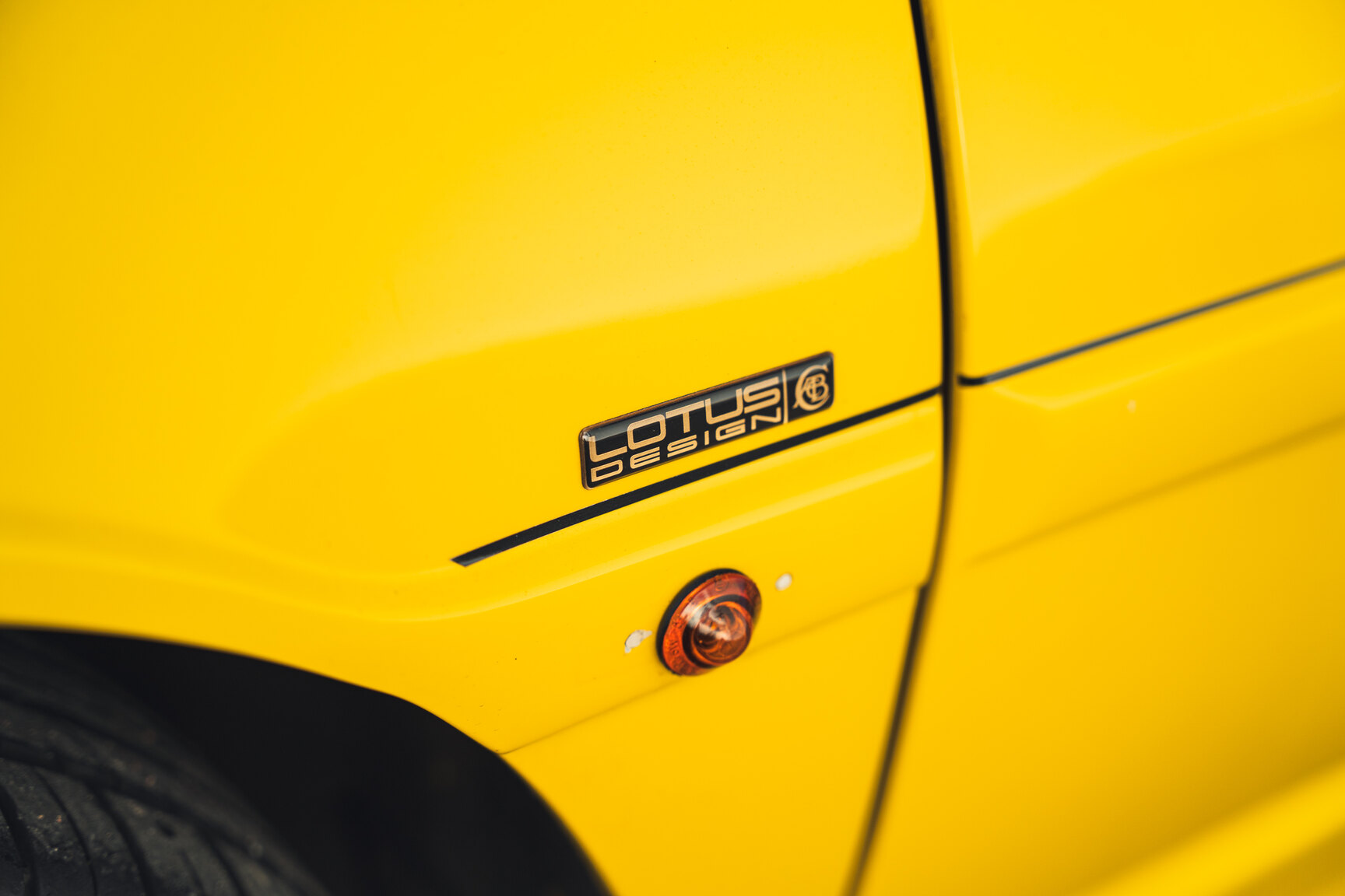 Exterior image of 1989 Lotus Esprit Turbo SE