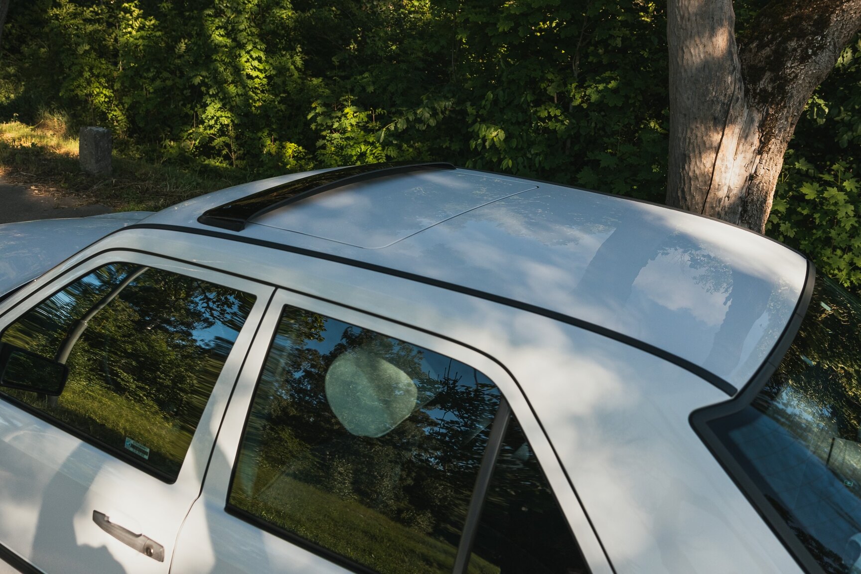 Exteriörbild på 1987 Mercedes-Benz 230E