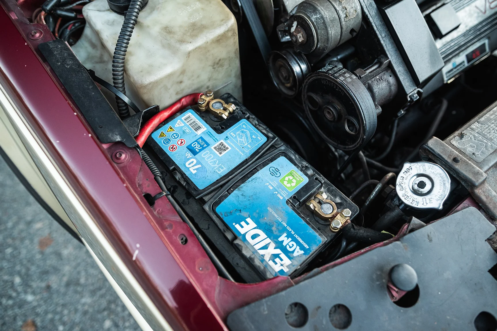 Image of 1989 Cadillac Seville (11) mechanics